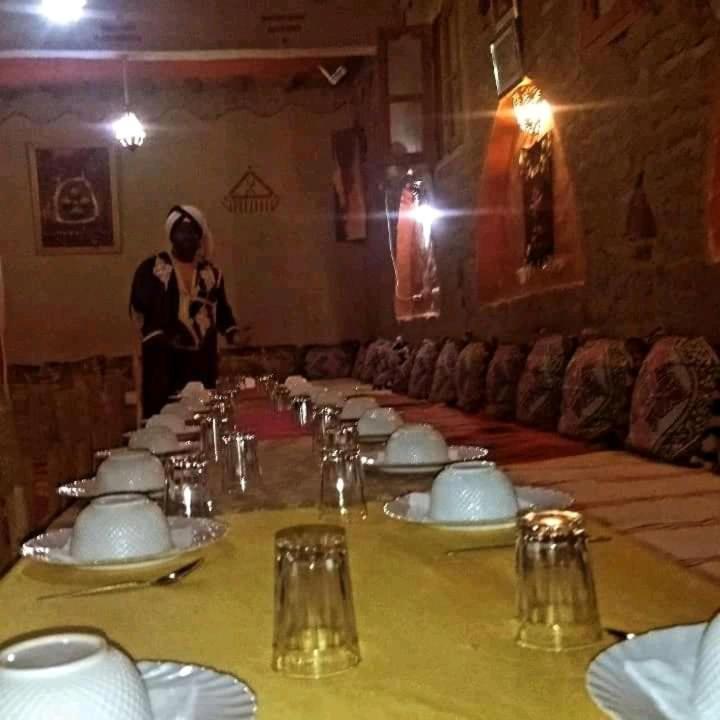Riad Gnaoua Khamlia Merzouga Exterior foto